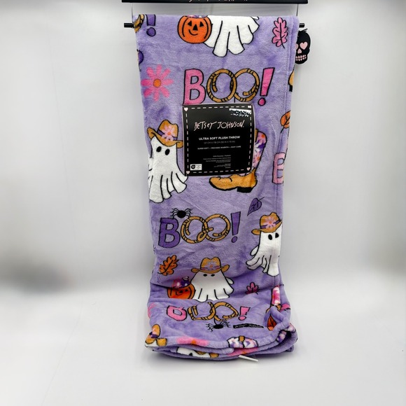 Betsey Johnson Ultra Soft Plush Halloween Throw Blanket Ghost Cowboy Boots BOO! - Picture 1 of 5